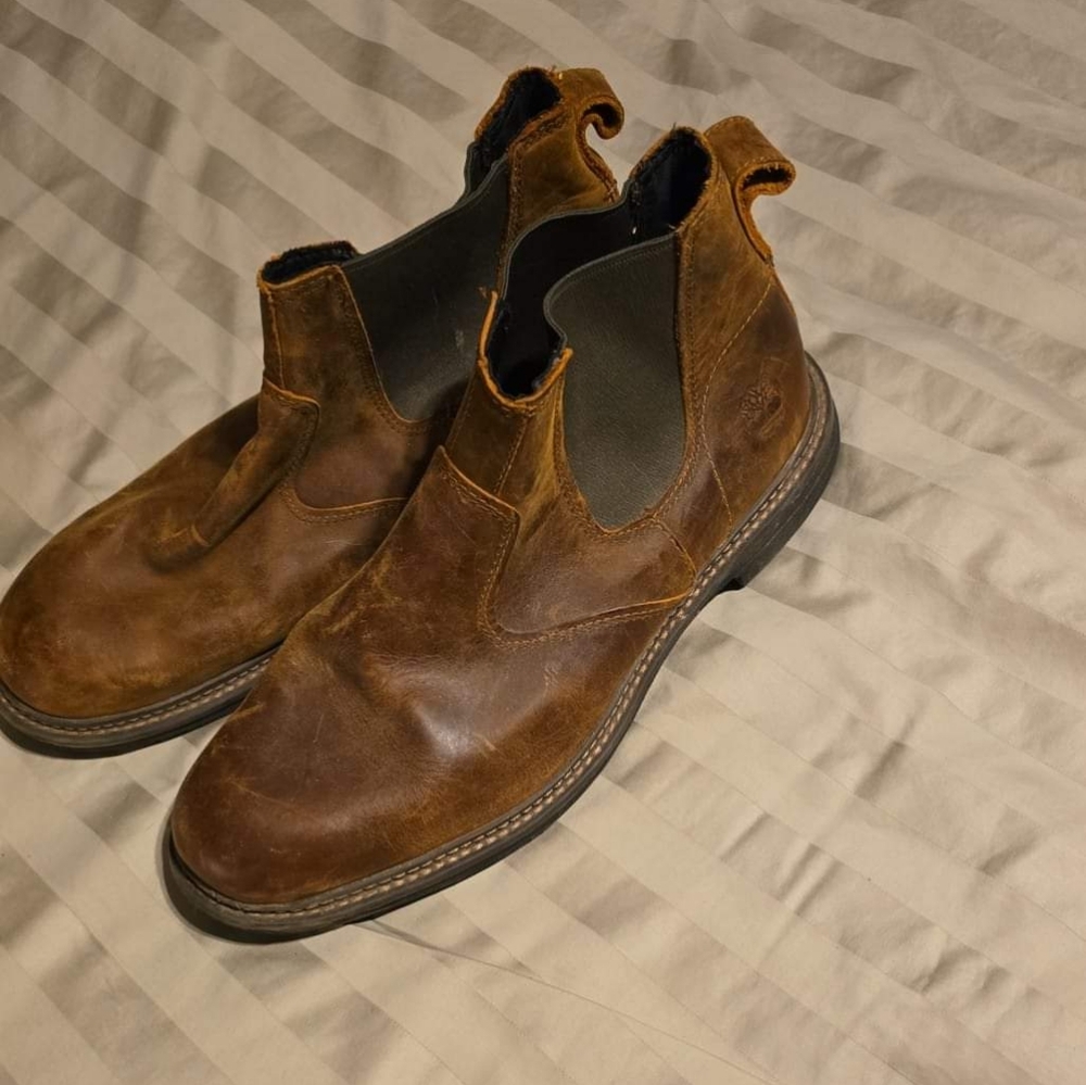 Men's shoes